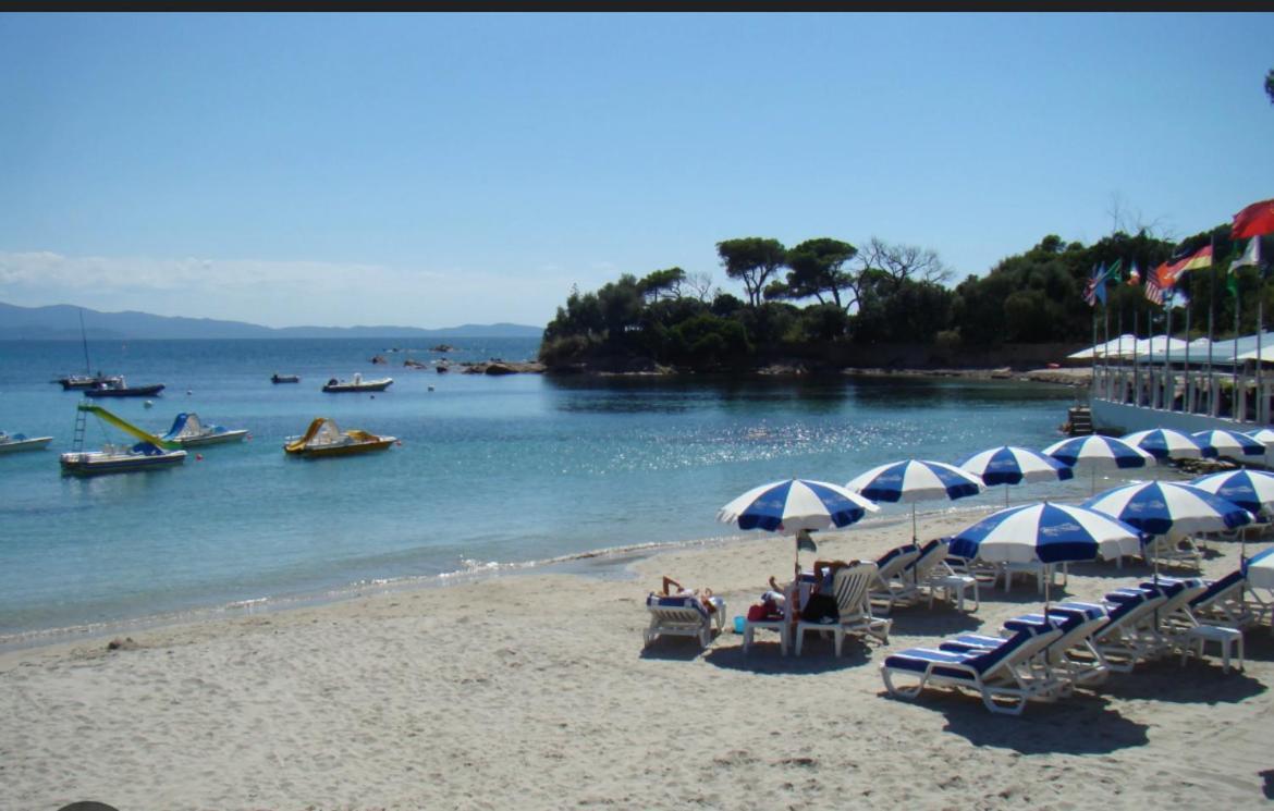 Superbe Pieds Dans L Eau Ajaccio Face A La Mer Plage De Sable Fin Route Des Iles Des Sanguinaires エクステリア 写真